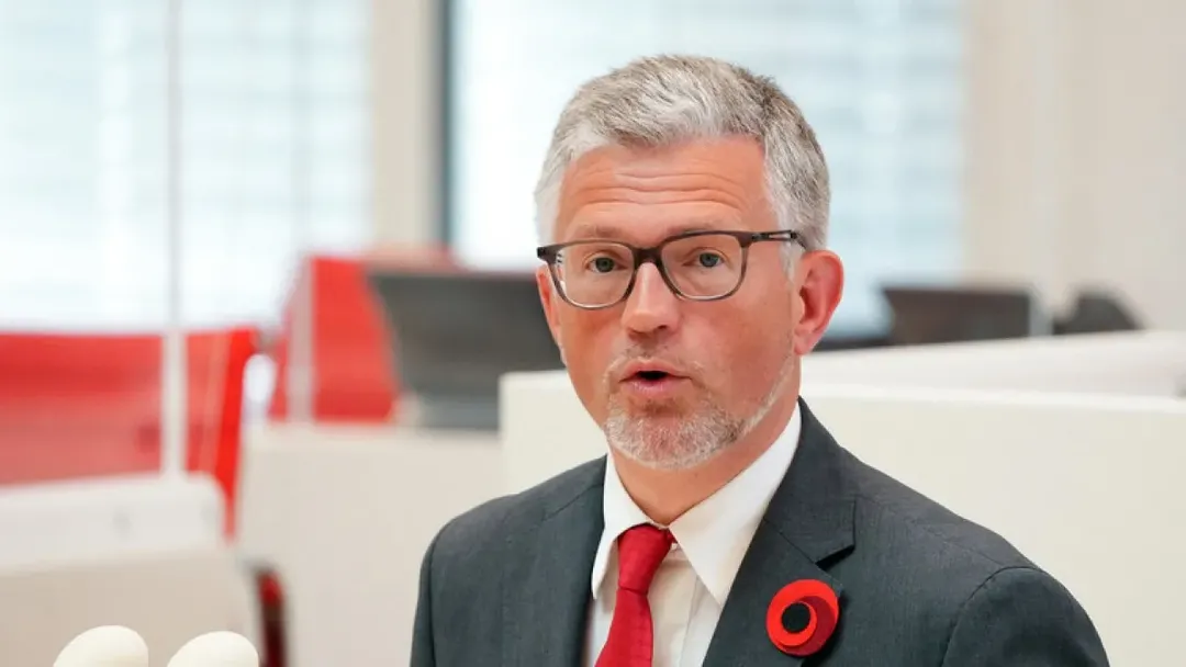 Elon Musk ngừng miễn phí dịch vụ Starlink cho Ukraine hóa ra vì một câu chửi của đại sứ Ukraine tại Đức? Elon Musk ngừng miễn phí dịch vụ Starlink cho Ukraine hóa ra vì một câu chửi của đại sứ Ukraine tại Đức?