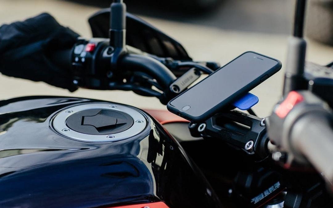 Apple cảnh báo gắn iPhone lên xe máy để dẫn đường có thể làm hỏng camera Apple cảnh báo gắn iPhone lên xe máy để dẫn đường có thể làm hỏng camera