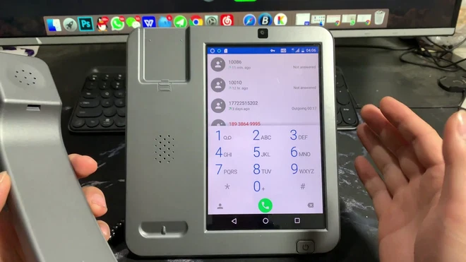 Thực hư điện thoại bàn thông minh chạy Android, có cả màn hình cảm ứng siêu to khổng lồ Thực hư điện thoại bàn thông minh chạy Android, có cả màn hình cảm ứng siêu to khổng lồ