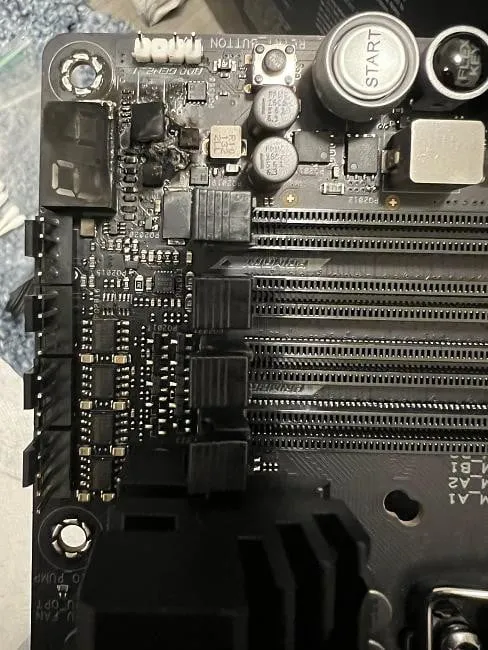 Hàng loạt bo mạch chủ cao cấp Asus ROG Maximus Z690 Hero bị cháy  Hàng loạt bo mạch chủ cao cấp Asus ROG Maximus Z690 Hero bị cháy