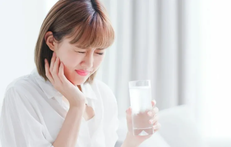 Muốn răng lợi trắng sáng khỏe mạnh, hãy sống thật vui vẻ yêu đời! Muốn răng lợi trắng sáng khỏe mạnh, hãy sống thật vui vẻ yêu đời!