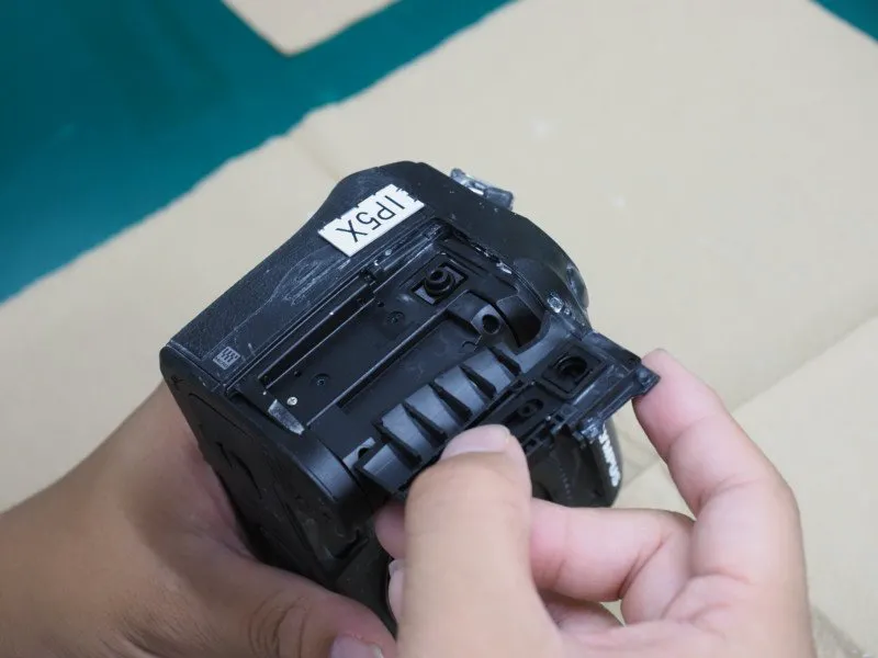 Máy ảnh Olympus bị tra tấn nhiều lần trước khi xuất xưởng Máy ảnh Olympus bị tra tấn nhiều lần trước khi xuất xưởng