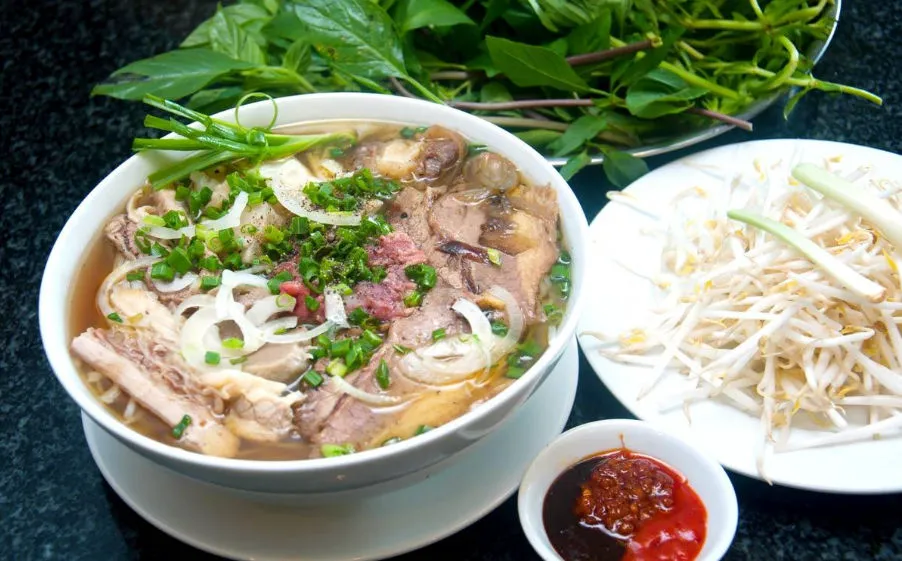 3 món Việt lọt top 50 món ăn đường phố ngon nhất Châu Á  3 món Việt lọt top 50 món ăn đường phố ngon nhất Châu Á