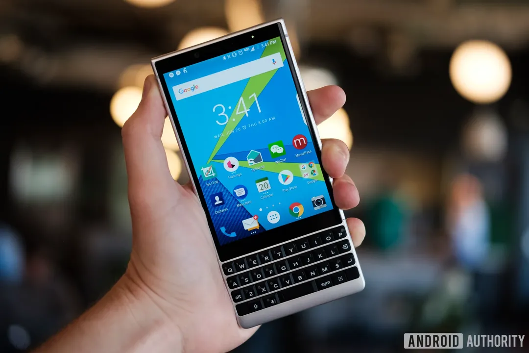Sắp có phim về hành trình thăng trầm của Blackberry, từ ông lớn di động trở thành “bại tướng iPhone” Sắp có phim về hành trình thăng trầm của Blackberry, từ ông lớn di động trở thành “bại tướng iPhone”