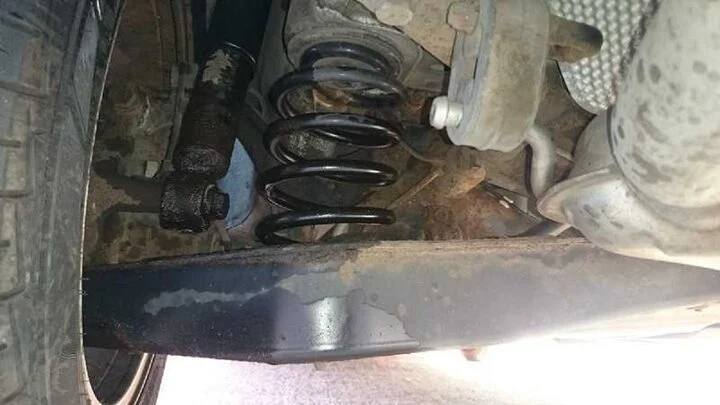 Những dấu hiệu đã đến lúc thay phuộc xe Những dấu hiệu đã đến lúc thay phuộc xe