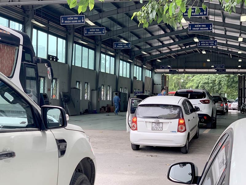 Ô tô được tự động gia hạn đăng kiểm sẽ phải nộp chi phí nào? Ô tô được tự động gia hạn đăng kiểm sẽ phải nộp chi phí nào?