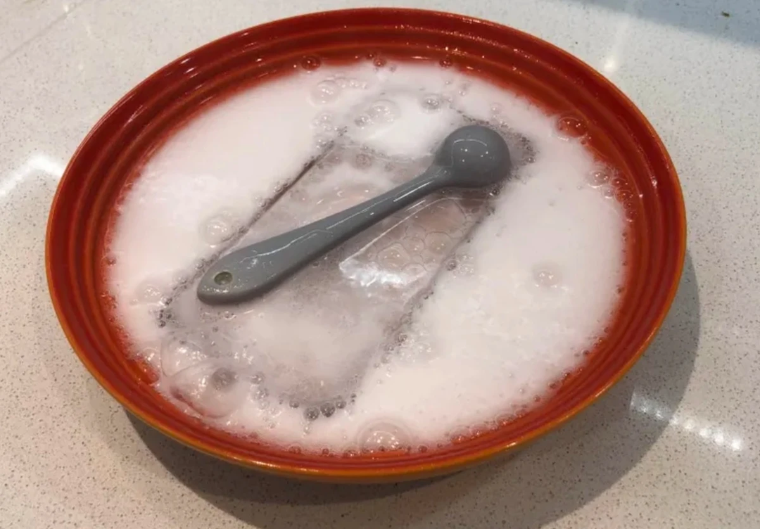 4 cách xử lý ốp lưng trong suốt bị ngả vàng 4 cách xử lý ốp lưng trong suốt bị ngả vàng