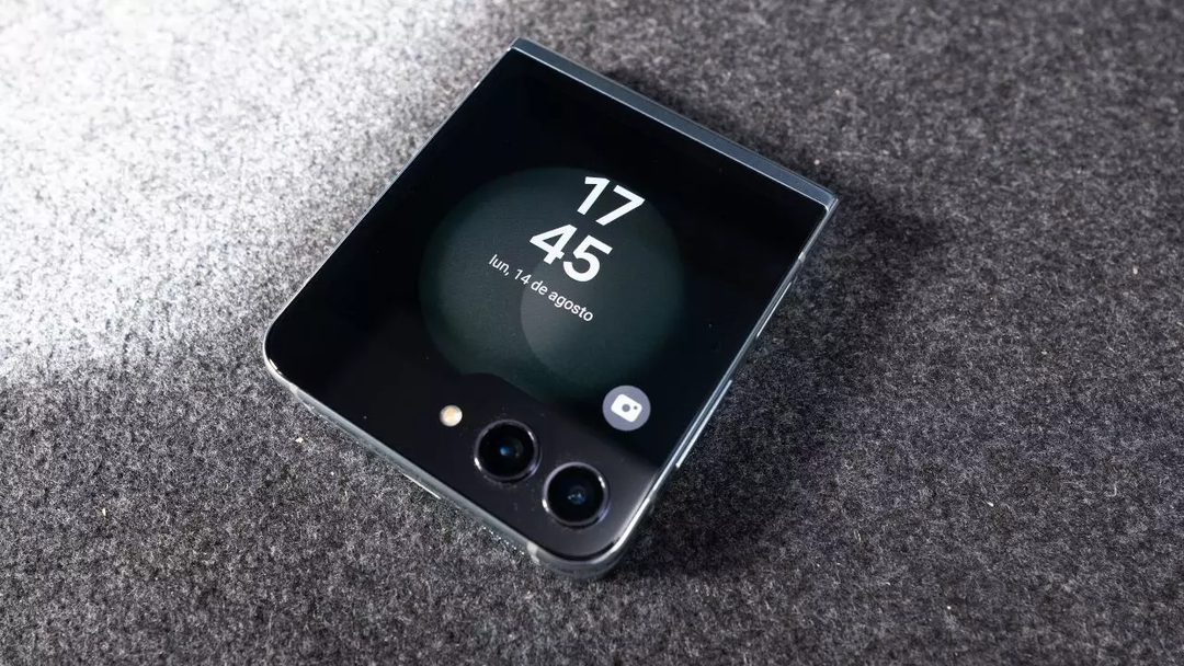 Samsung đang làm điện thoại hình vuông? Samsung đang làm điện thoại hình vuông?