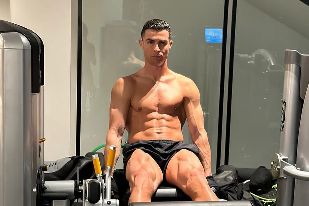 Những thói quen kỳ lạ giúp Cristiano Ronaldo vẫn cháy ở tuổi 39, khi anh em đồng trang lứa đã rục rịch nghỉ hưu Những thói quen kỳ lạ giúp Cristiano Ronaldo vẫn cháy ở tuổi 39, khi anh em đồng trang lứa đã rục rịch nghỉ hưu