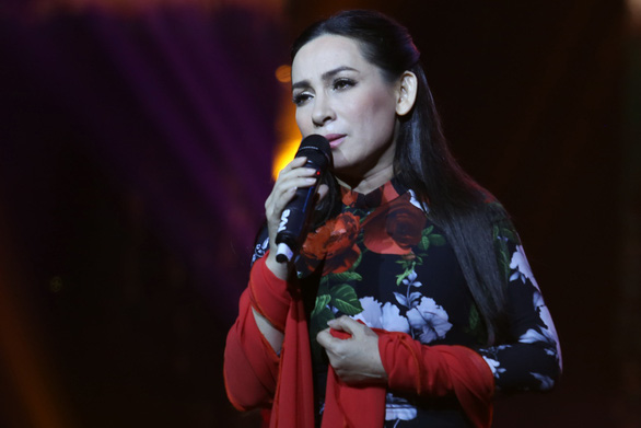 Ca sĩ Phi Nhung trút hơi thở cuối cùng trưa nay tại Bệnh viện Chợ Rẫy Ca sĩ Phi Nhung trút hơi thở cuối cùng trưa nay tại Bệnh viện Chợ Rẫy