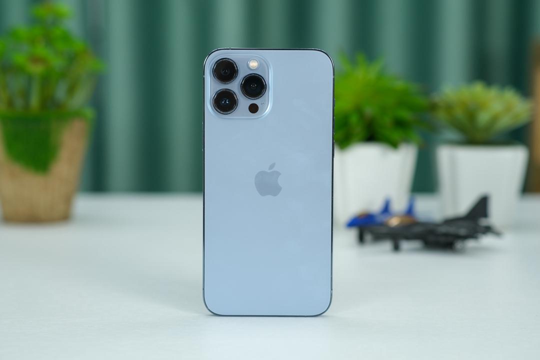 Đánh giá iPhone 13 Pro Max: Siêu phẩm không dành cho số đông Đánh giá iPhone 13 Pro Max: Siêu phẩm không dành cho số đông