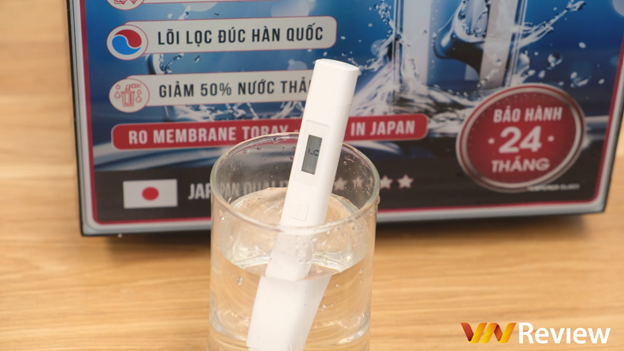 Trên tay nhanh máy lọc nước RO Hydrogen Fujihome RO-F09R: 5 cấp lọc, có tủ cường lực, giá 4,9 triệu đồng Trên tay nhanh máy lọc nước RO Hydrogen Fujihome RO-F09R: 5 cấp lọc, có tủ cường lực, giá 4,9 triệu đồng