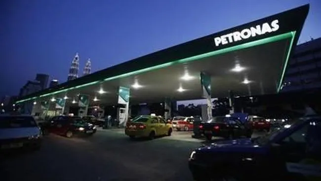 Tại sao giá xăng Malaysia lại quá rẻ, chỉ 11.000 đồng/lít RON 95, gas 165.000 đồng/ bình? Tại sao giá xăng Malaysia lại quá rẻ, chỉ 11.000 đồng/lít RON 95, gas 165.000 đồng/ bình?
