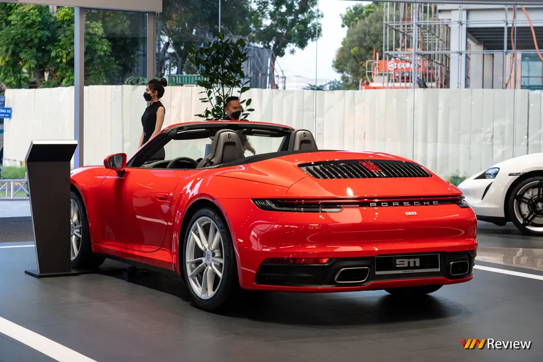 Ngắm một vòng Trung tâm Porsche Sài Gòn: Hiện đại bậc nhất Việt Nam Ngắm một vòng Trung tâm Porsche Sài Gòn: Hiện đại bậc nhất Việt Nam