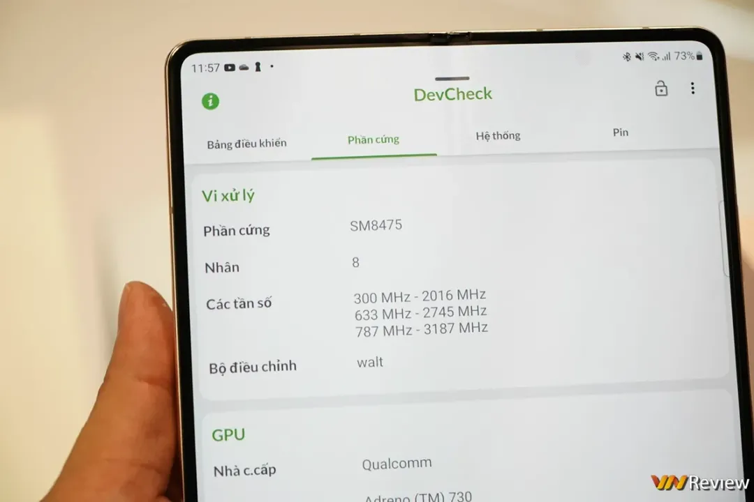 Trên tay Galaxy Z Fold 4: Bình không đổi nhiều nhưng rượu đã thơm hơn Trên tay Galaxy Z Fold 4: Bình không đổi nhiều nhưng rượu đã thơm hơn