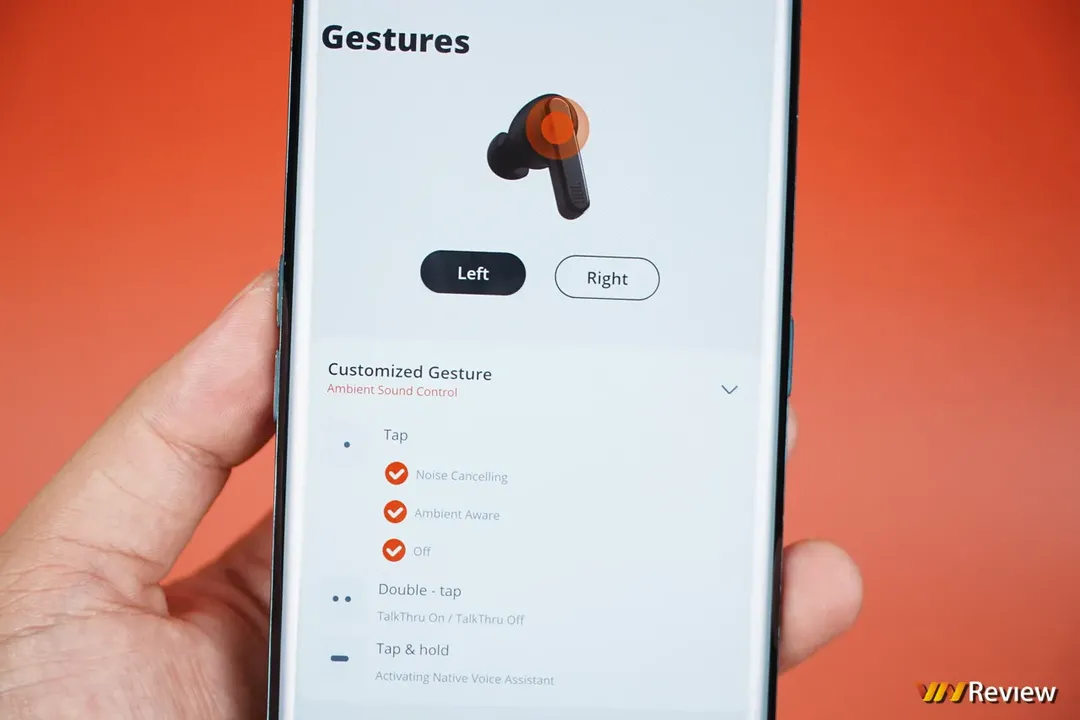 Đánh giá JBL Live Pro 2: nâng cấp lớn cả về chống ồn, chất âm lẫn thời lượng pin Đánh giá JBL Live Pro 2: nâng cấp lớn cả về chống ồn, chất âm lẫn thời lượng pin