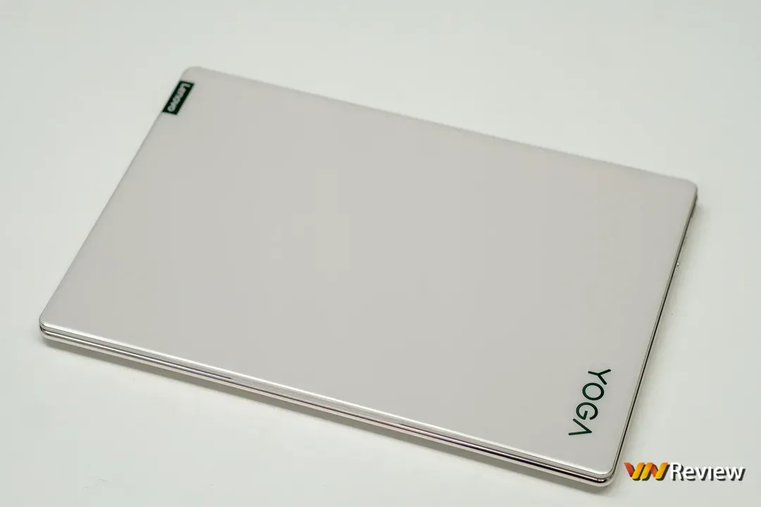 5 laptop tuyệt vời nhất, đáng mua nhất năm 2022: Kỷ nguyên của Ultrabook  5 laptop tuyệt vời nhất, đáng mua nhất năm 2022: Kỷ nguyên của Ultrabook