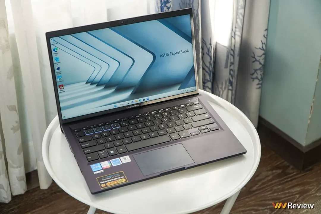 Đánh giá Asus ExpertBook B1 2022: laptop “chuẩn bài” cho doanh nghiệp vừa và nhỏ Đánh giá Asus ExpertBook B1 2022: laptop “chuẩn bài” cho doanh nghiệp vừa và nhỏ
