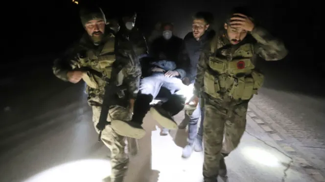Hai trận động đất mạnh lại liên tiếp xảy ra ở biên giới Thổ Nhĩ Kỳ - Syria, khu vực bị động đất cách đây 2 tuần! Hai trận động đất mạnh lại liên tiếp xảy ra ở biên giới Thổ Nhĩ Kỳ - Syria, khu vực bị động đất cách đây 2 tuần!