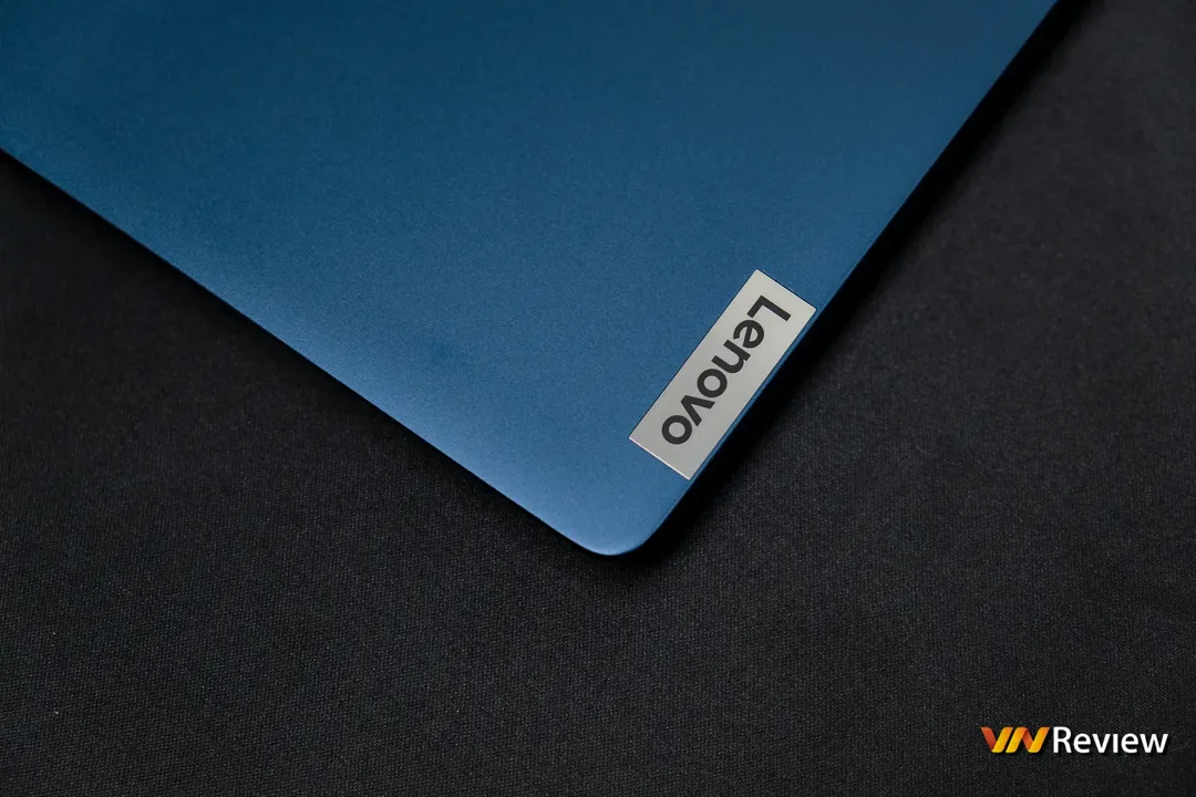 Đánh giá Lenovo IdeaPad Flex 5i Gen 8 (2023): Mua laptop 2-trong-1, không bây giờ thì bao giờ? Đánh giá Lenovo IdeaPad Flex 5i Gen 8 (2023): Mua laptop 2-trong-1, không bây giờ thì bao giờ?