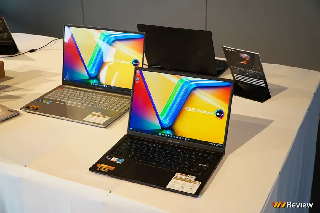 Trên tay ASUS Zenbook S13 OLED và Vivoook 14X OLED:  bộ đôi laptop OLED mỏng nhẹ canh tranh MacBook Air, cấu hình cao, giá hấp dẫn Trên tay ASUS Zenbook S13 OLED và Vivoook 14X OLED:  bộ đôi laptop OLED mỏng nhẹ canh tranh MacBook Air, cấu hình cao, giá hấp dẫn
