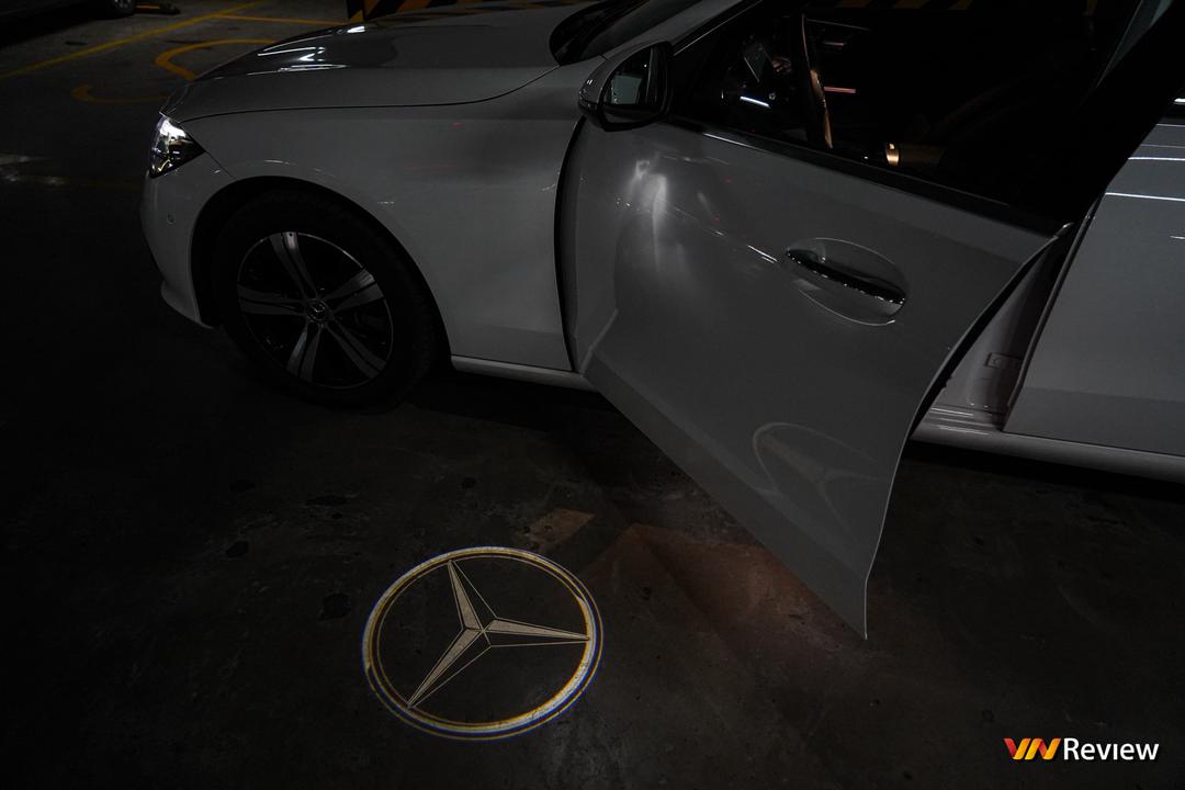 Trải nghiệm Mercedes-Benz C 200 Avantgarde Plus: Cánh cửa bước vào thế giới Mercedes-Benz Trải nghiệm Mercedes-Benz C 200 Avantgarde Plus: Cánh cửa bước vào thế giới Mercedes-Benz