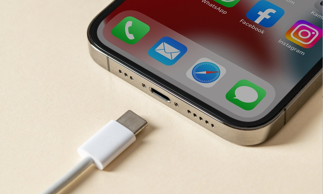 Thông tin thú vị trên cổng USB-C trên iPhone 15 mà Apple quên công bố Thông tin thú vị trên cổng USB-C trên iPhone 15 mà Apple quên công bố