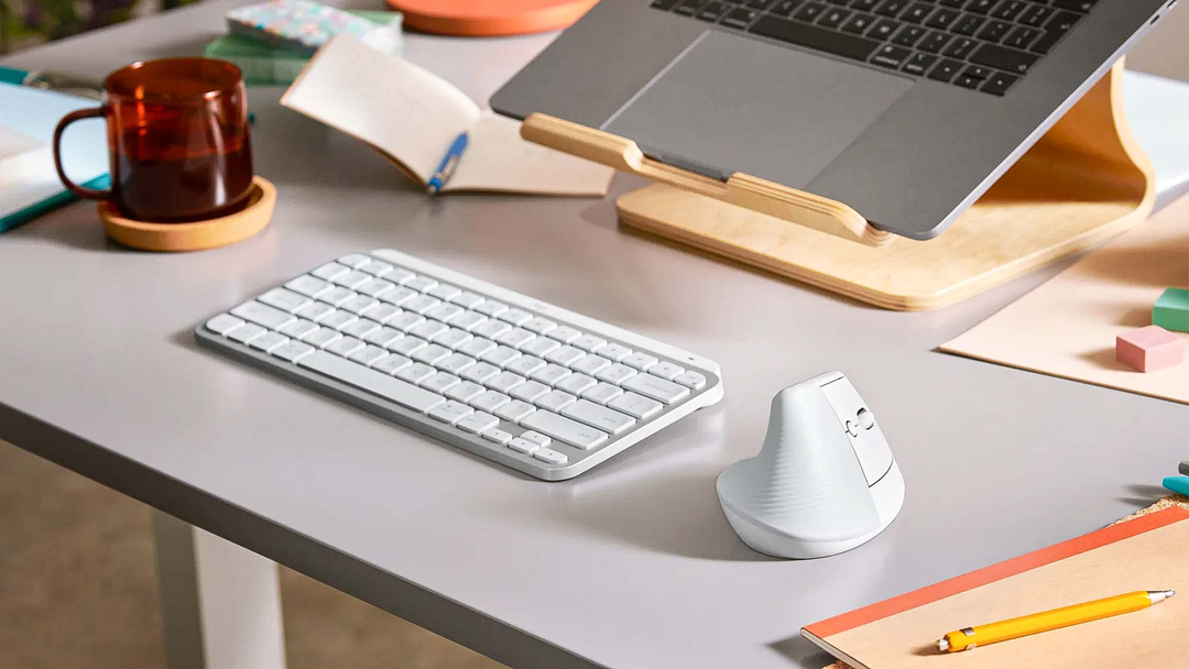 Đau cổ tay do dùng máy tính quá nhiều? Đây là lý do bạn nên thử chuột công thái học Logitech Lift Vertical Ergonomic Đau cổ tay do dùng máy tính quá nhiều? Đây là lý do bạn nên thử chuột công thái học Logitech Lift Vertical Ergonomic