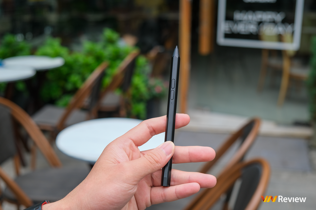 Đánh giá Lenovo Yoga 9i Gen 8 (2023): Laptop 2-trong-1 tiệm cận sự hoàn hảo Đánh giá Lenovo Yoga 9i Gen 8 (2023): Laptop 2-trong-1 tiệm cận sự hoàn hảo