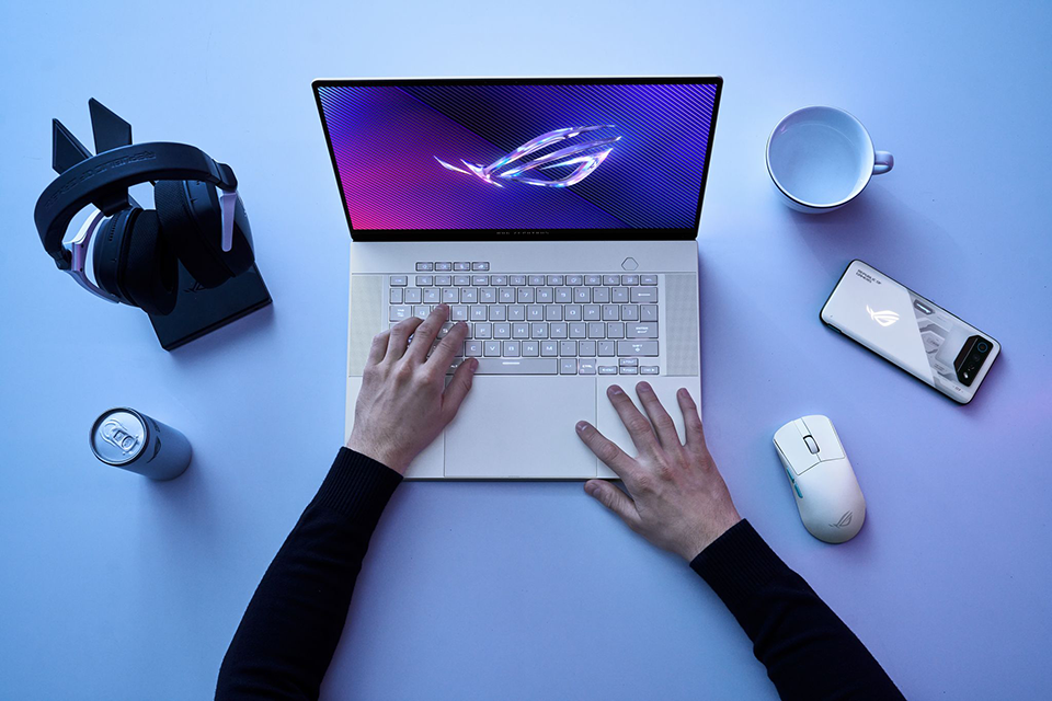ROG Nebula OLED: Trải nghiệm hình ảnh đỉnh cao trên laptop gaming 2024 ROG Nebula OLED: Trải nghiệm hình ảnh đỉnh cao trên laptop gaming 2024