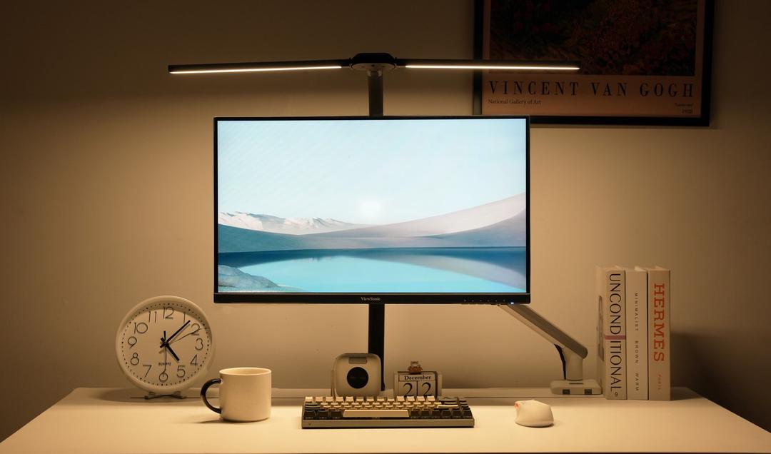 Lần đầu tiên HyperWork ra mắt thiết bị chiếu sáng đèn LED kẹp bàn Luna: Chân thực, tiện lợi và đa năng  Lần đầu tiên HyperWork ra mắt thiết bị chiếu sáng đèn LED kẹp bàn Luna: Chân thực, tiện lợi và đa năng