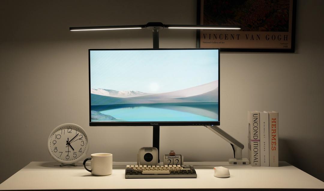 Lần đầu tiên HyperWork ra mắt thiết bị chiếu sáng đèn LED kẹp bàn Luna: Chân thực, tiện lợi và đa năng  Lần đầu tiên HyperWork ra mắt thiết bị chiếu sáng đèn LED kẹp bàn Luna: Chân thực, tiện lợi và đa năng