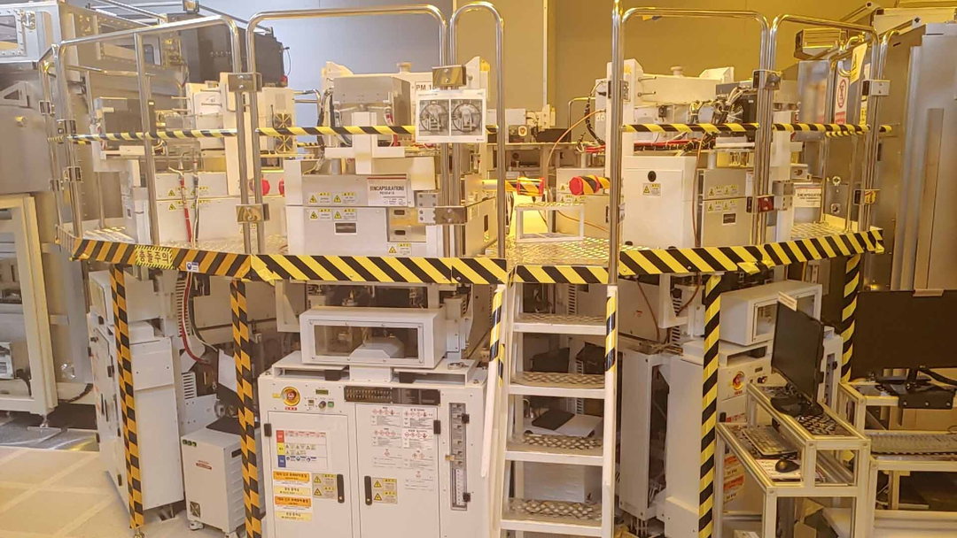 Hàn Quốc làm được điều phi thường khi phá thế độc tôn của người Nhật ở thị trường thiết bị chế tạo OLED Hàn Quốc làm được điều phi thường khi phá thế độc tôn của người Nhật ở thị trường thiết bị chế tạo OLED