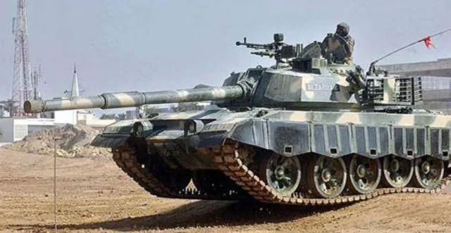 Nước này mua xe tăng Trung Quốc, nhưng khi hết diễu binh muốn trả lại và yêu cầu bồi thường Nước này mua xe tăng Trung Quốc, nhưng khi hết diễu binh muốn trả lại và yêu cầu bồi thường