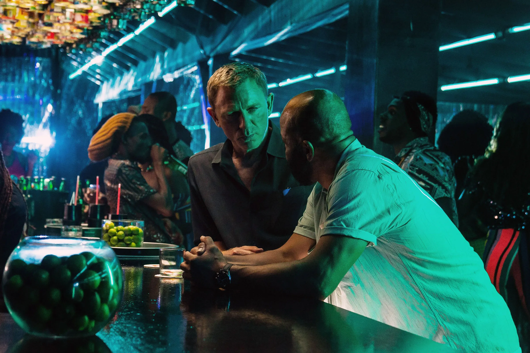 Tại sao điệp viên 007 không dùng iPhone khi làm nhiệm vụ? Tại sao điệp viên 007 không dùng iPhone khi làm nhiệm vụ?