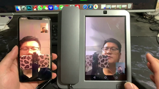 Thực hư điện thoại bàn thông minh chạy Android, có cả màn hình cảm ứng siêu to khổng lồ Thực hư điện thoại bàn thông minh chạy Android, có cả màn hình cảm ứng siêu to khổng lồ
