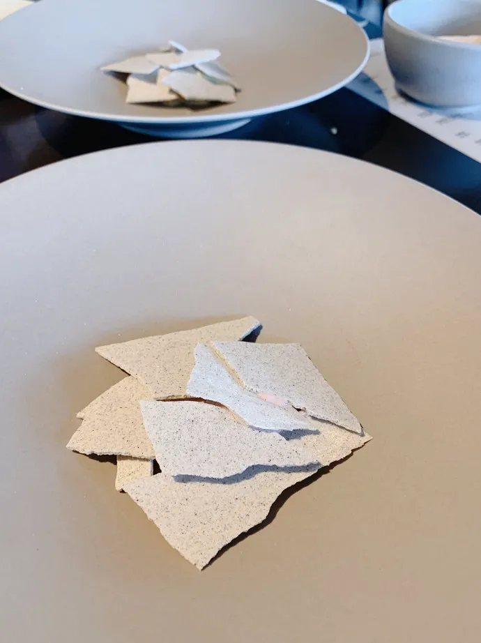 Nhà hàng Nhật Bản gây sốt với món tráng miệng trông như thạch cao  Nhà hàng Nhật Bản gây sốt với món tráng miệng trông như thạch cao