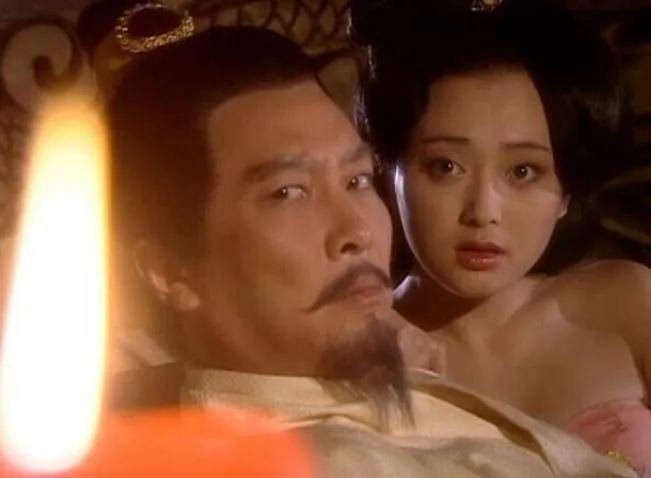 Thần thiếp thời xưa có quá nhiều thủ đoạn trong cách hầu hạ giường chiếu, thảo nào hoàng đế Trung Quốc tuổi thọ ngắn Thần thiếp thời xưa có quá nhiều thủ đoạn trong cách hầu hạ giường chiếu, thảo nào hoàng đế Trung Quốc tuổi thọ ngắn