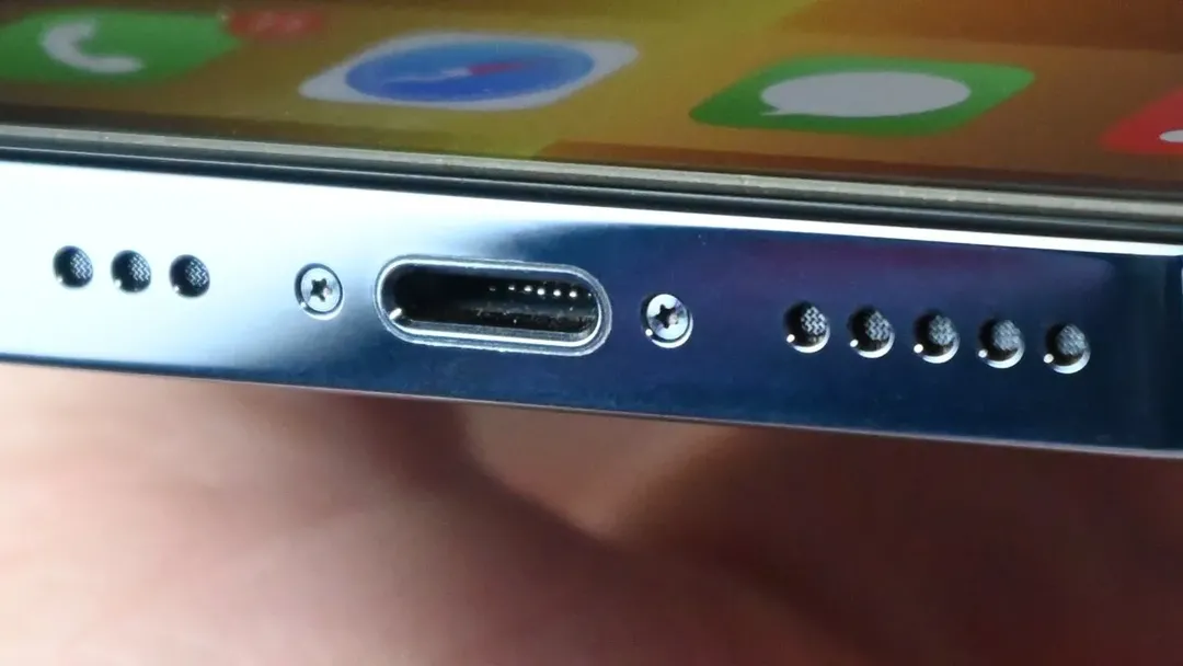 Apple đang nghiên cứu để cải thiện khả năng chống nước và áp suất của iPhone Apple đang nghiên cứu để cải thiện khả năng chống nước và áp suất của iPhone