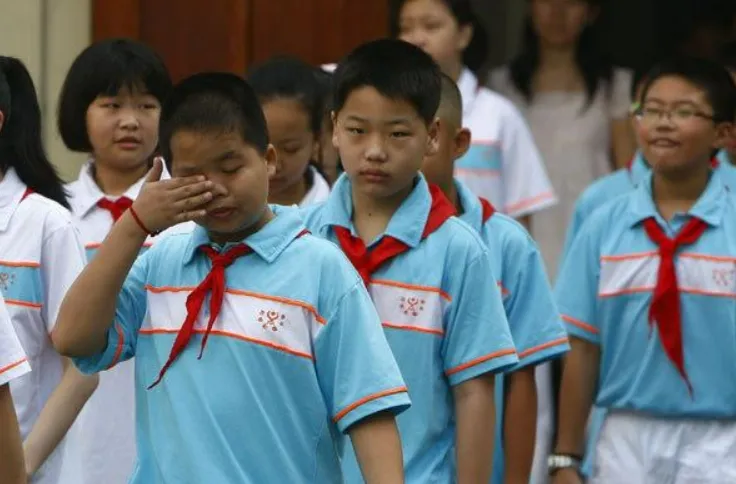 Thanh thiếu niên đang bị thiếu ngủ trầm trọng Thanh thiếu niên đang bị thiếu ngủ trầm trọng