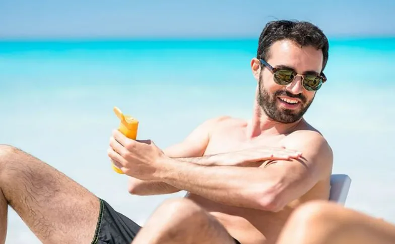 Phơi nắng nhiều khiến cánh mày râu nhanh đói, dễ tăng cân? Phơi nắng nhiều khiến cánh mày râu nhanh đói, dễ tăng cân?