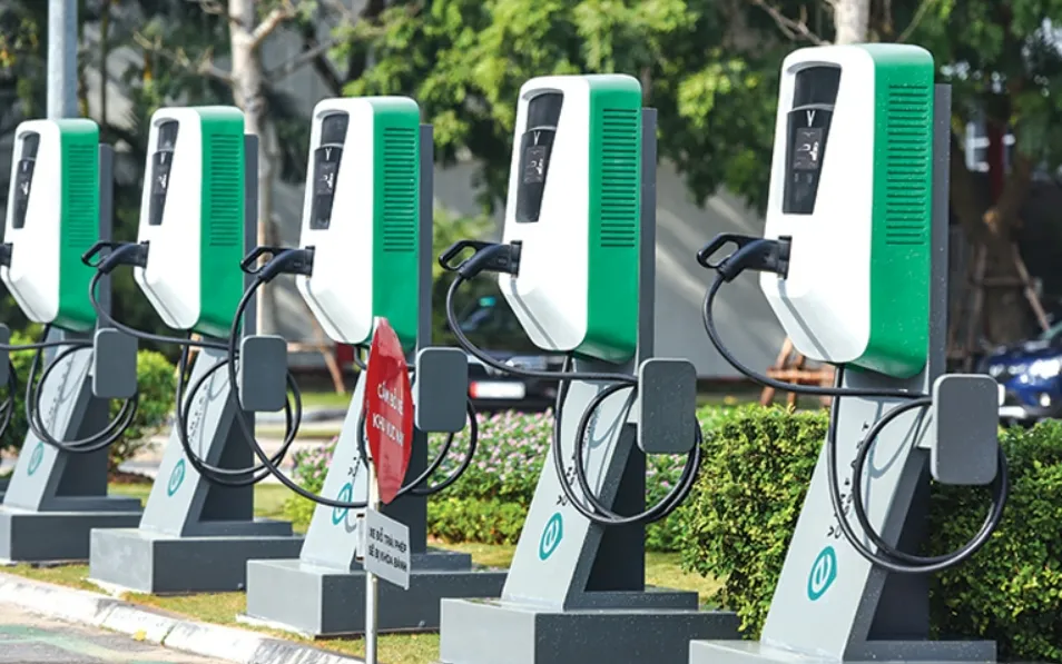 Trộm cắp giờ cũng nhảy cả cáp sạc xe điện, thua hẳn đội hai ngón! Trộm cắp giờ cũng nhảy cả cáp sạc xe điện, thua hẳn đội hai ngón!