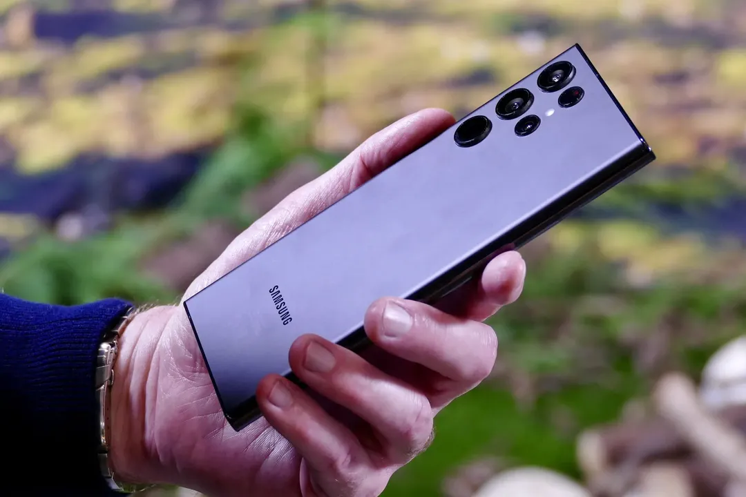 Bằng chứng không thể chối cãi điện thoại Samsung đang tồn kho cực nhiều Bằng chứng không thể chối cãi điện thoại Samsung đang tồn kho cực nhiều