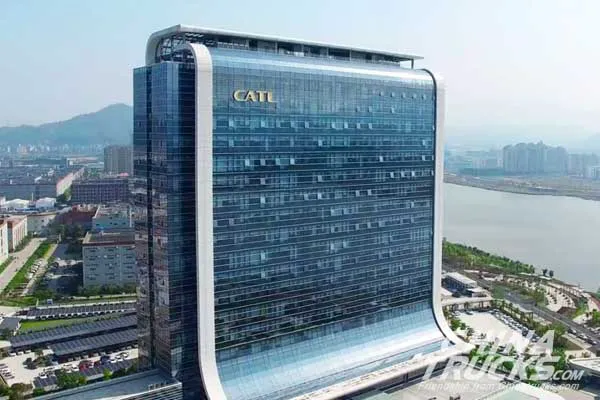 Vì sao tỷ phú Phạm Nhật Vượng ký kết với hãng Trung Quốc CATL nhưng lại bay sang Nhật Bản? Vì sao tỷ phú Phạm Nhật Vượng ký kết với hãng Trung Quốc CATL nhưng lại bay sang Nhật Bản?