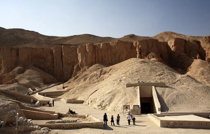 Phát hiện thêm hơn 100 xác ướp gần lăng mộ của vua Tutankhamun Phát hiện thêm hơn 100 xác ướp gần lăng mộ của vua Tutankhamun