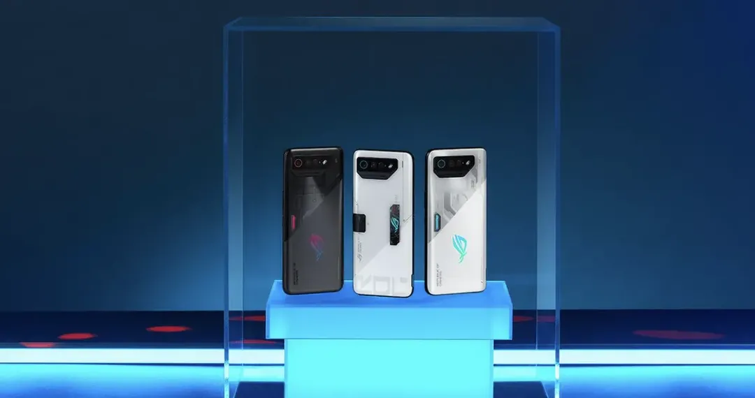 ASUS ROG Phone 7 và ROG Phone 7 Ultimate ra mắt: củng cổ vị trí “trùm cuối” gaming phone, độc lạ mặt lưng trong suốt ASUS ROG Phone 7 và ROG Phone 7 Ultimate ra mắt: củng cổ vị trí “trùm cuối” gaming phone, độc lạ mặt lưng trong suốt