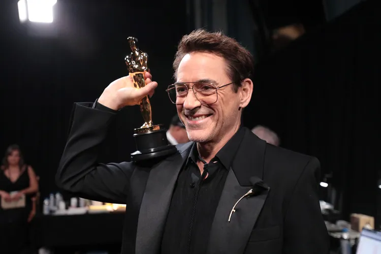Oscar 2024: Tất tần tật những diễn viên, đạo diễn, bộ phim giành tượng vàng danh giá Oscar 2024: Tất tần tật những diễn viên, đạo diễn, bộ phim giành tượng vàng danh giá