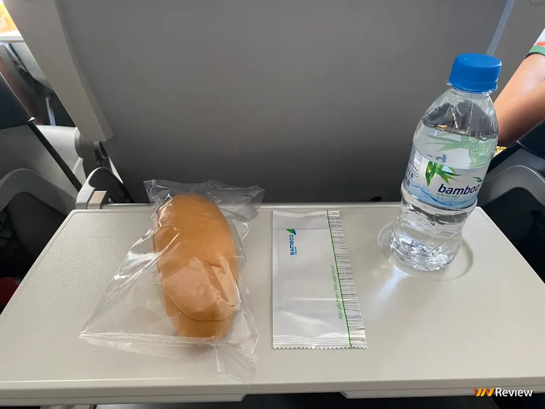 Trải nghiệm bay Bamboo Airways từ TP Hà Nội - TP Hồ Chí Minh trên Airbus A320 và A321 Trải nghiệm bay Bamboo Airways từ TP Hà Nội - TP Hồ Chí Minh trên Airbus A320 và A321