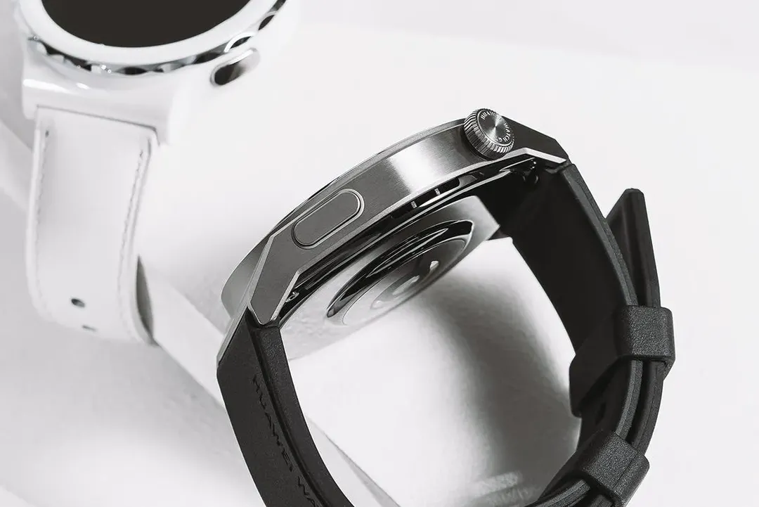 So sánh Huawei Watch GT 3 Pro và Samsung Galaxy Watch 4 Classic: đâu là chiếc smartwatch phù hợp với bạn? So sánh Huawei Watch GT 3 Pro và Samsung Galaxy Watch 4 Classic: đâu là chiếc smartwatch phù hợp với bạn?
