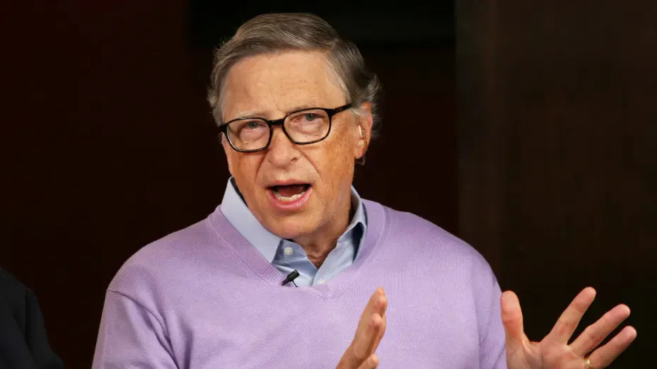 Bill Gates gọi tiền số và NFT là cuộc chơi 'tìm kẻ ngốc hơn' Bill Gates gọi tiền số và NFT là cuộc chơi 'tìm kẻ ngốc hơn'